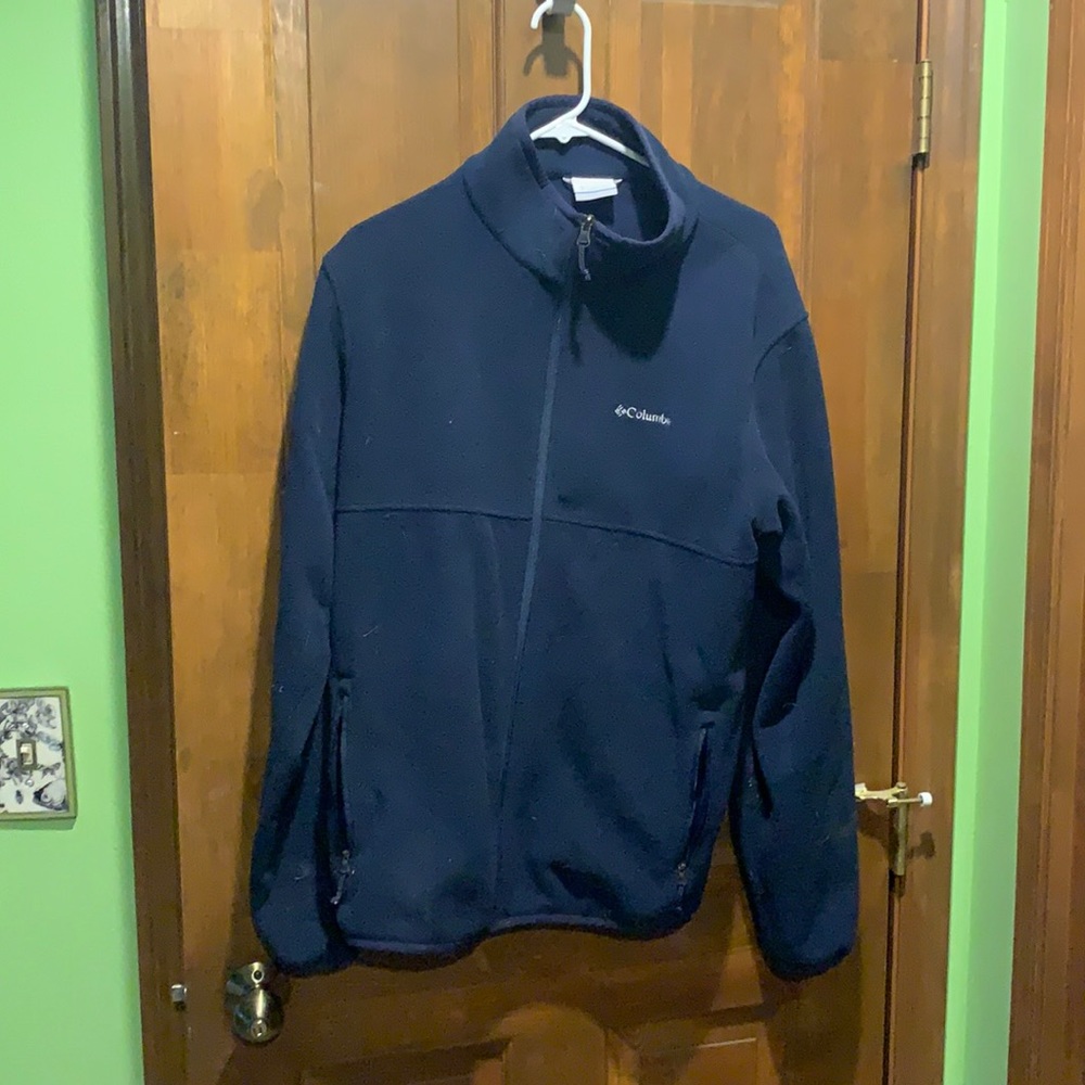 Large Columbia fleece jacket. navy